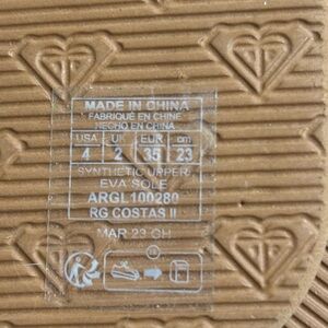 Roxy sandles girls size 4